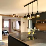 度假居 Modernes & Zentral Gelegenes Mit Garten Und Parkplatz *