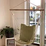 Modernes & Zentral Gelegenes Mit Garten Und Parkplatz 度假居 *