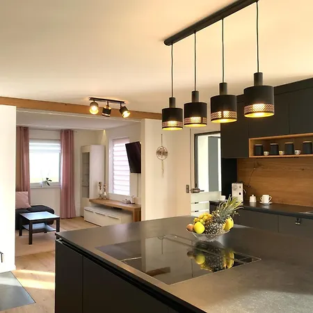Casa de Férias Modernes & Zentral Gelegenes Mit Garten Und Parkplatz *