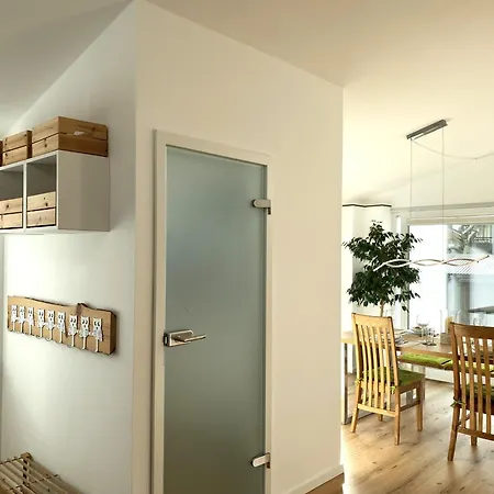 Casa de Férias Modernes & Zentral Gelegenes Mit Garten Und Parkplatz