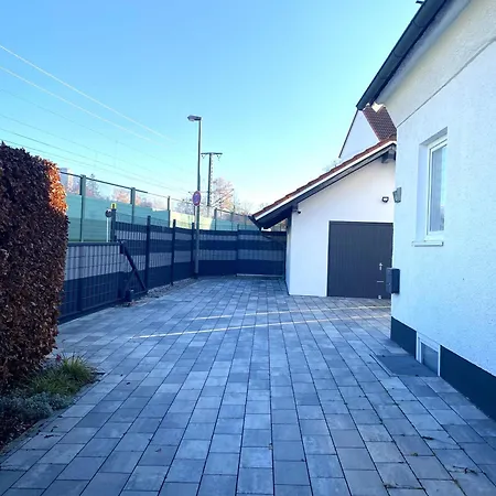 Modernes & Zentral Gelegenes Mit Garten Und Parkplatz Casa de Férias *