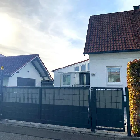 度假居 Modernes & Zentral Gelegenes Mit Garten Und Parkplatz 梅明根