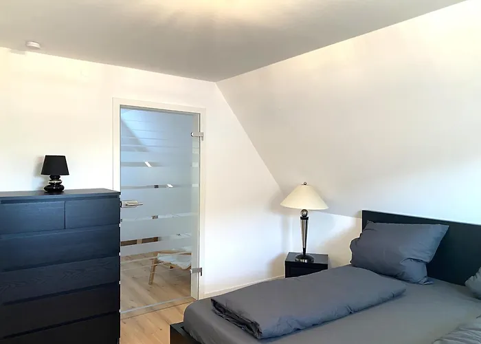Modernes & Zentral Gelegenes Mit Garten Und Parkplatz *
