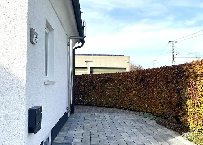 Modernes & Zentral Gelegenes Mit Garten Und Parkplatz